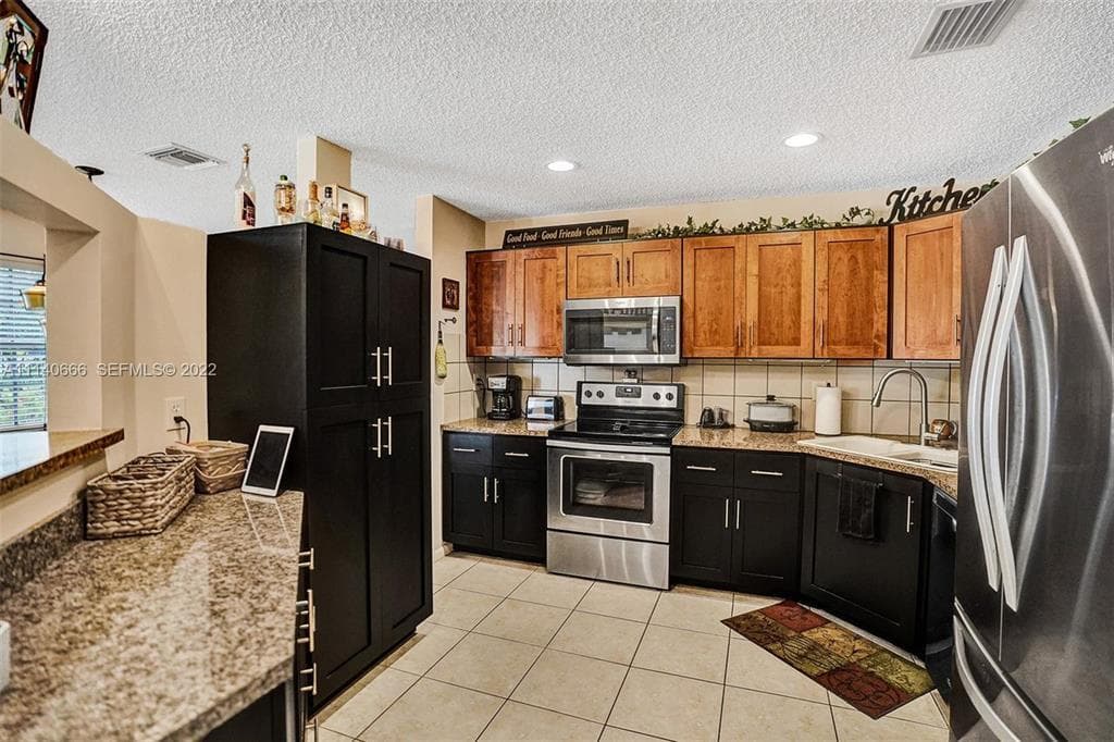 4941 Riverside Drive, Coral Springs, FL 33067 photo 5