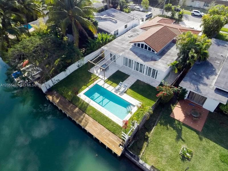 1365 DAYTONIA RD, Miami Beach, FL 33141 photo 5