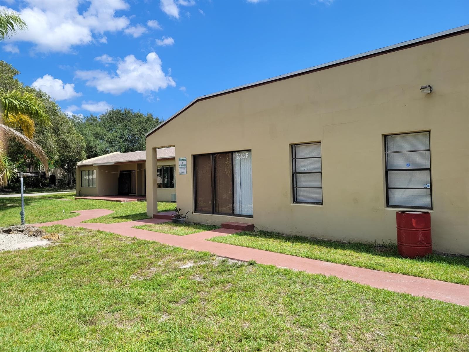 6383 10th Avenue N, FL 33463 photo 2
