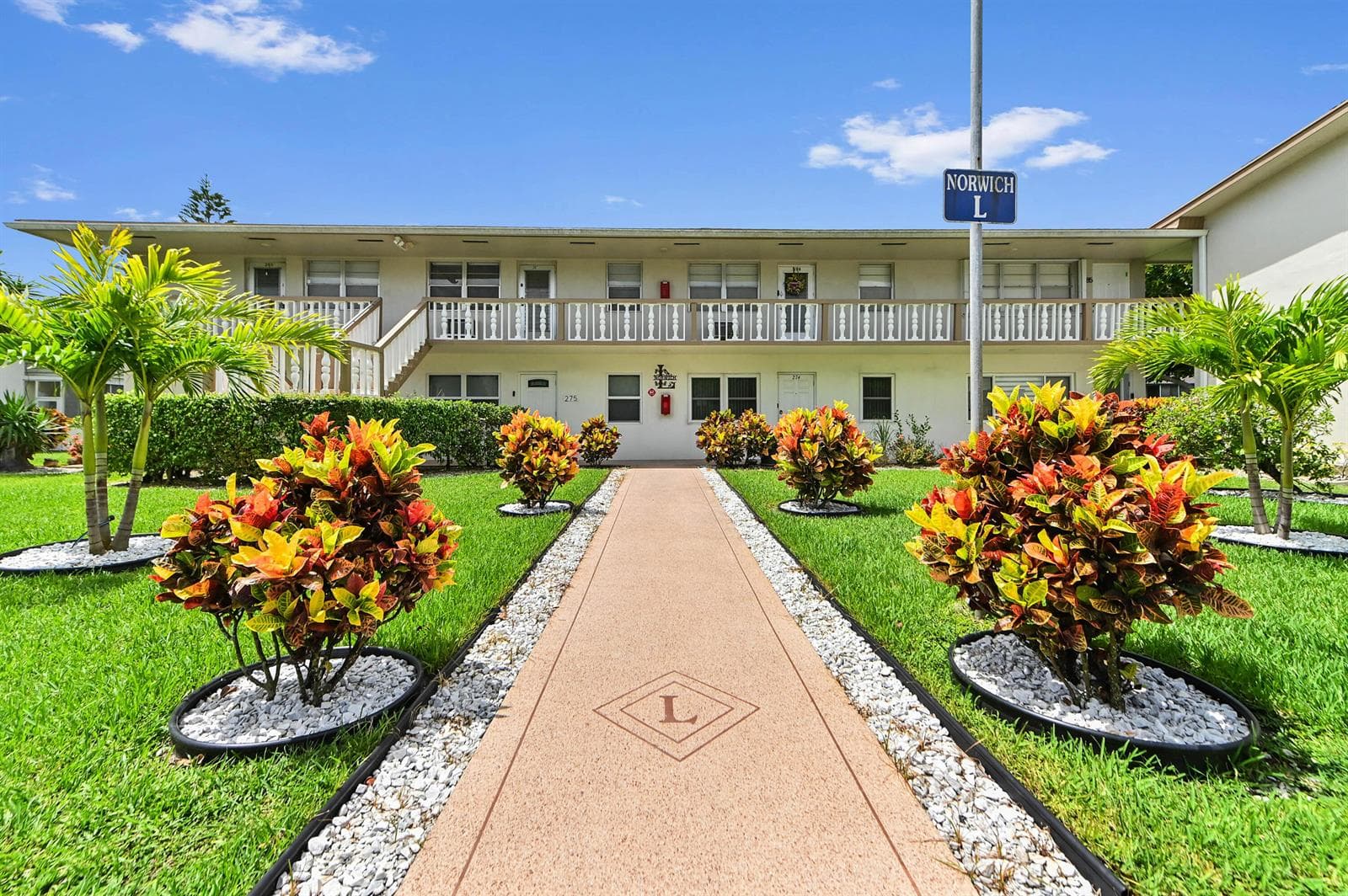 270 Norwich L, West Palm Beach, FL 33417