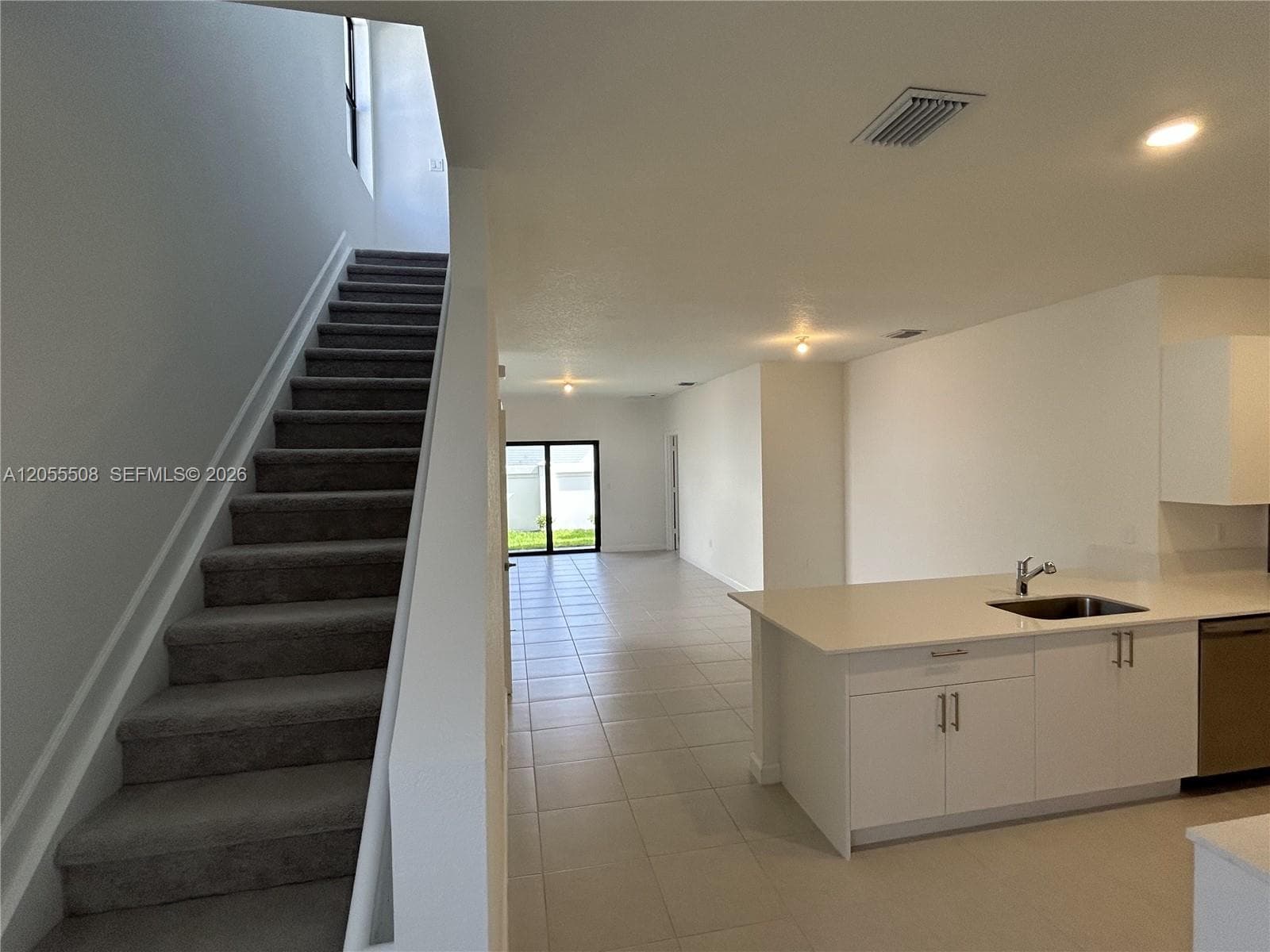 3000 Park Pl, Dania Beach, FL 33312 photo 3