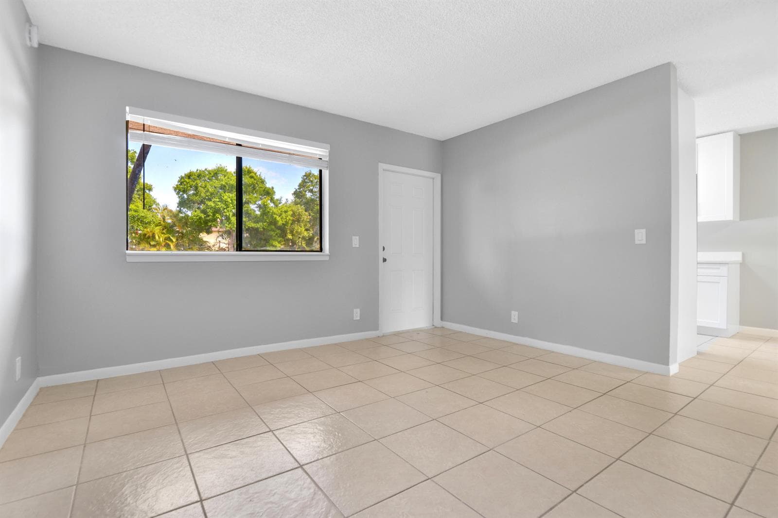 400 Nottingham Circle # D, FL 33463 photo 3