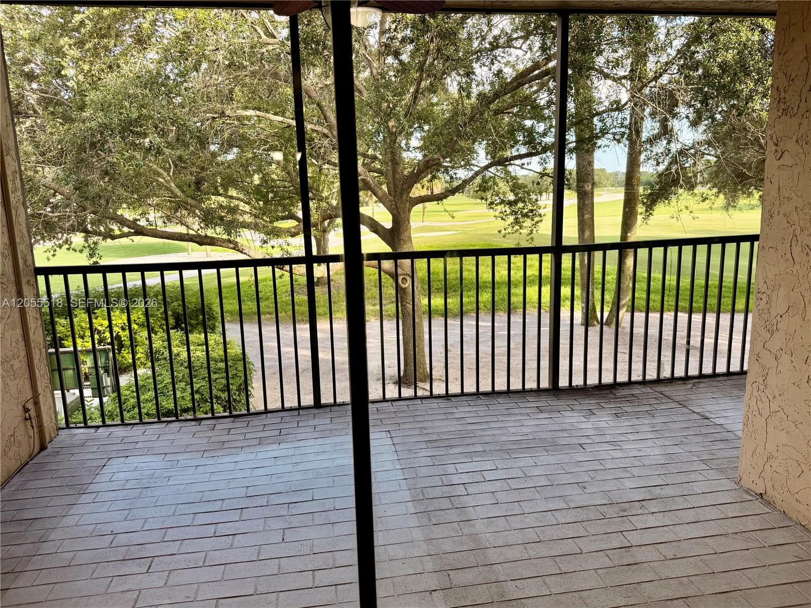 200 Jacaranda Country Club Dr # 4B, Plantation, FL 33324