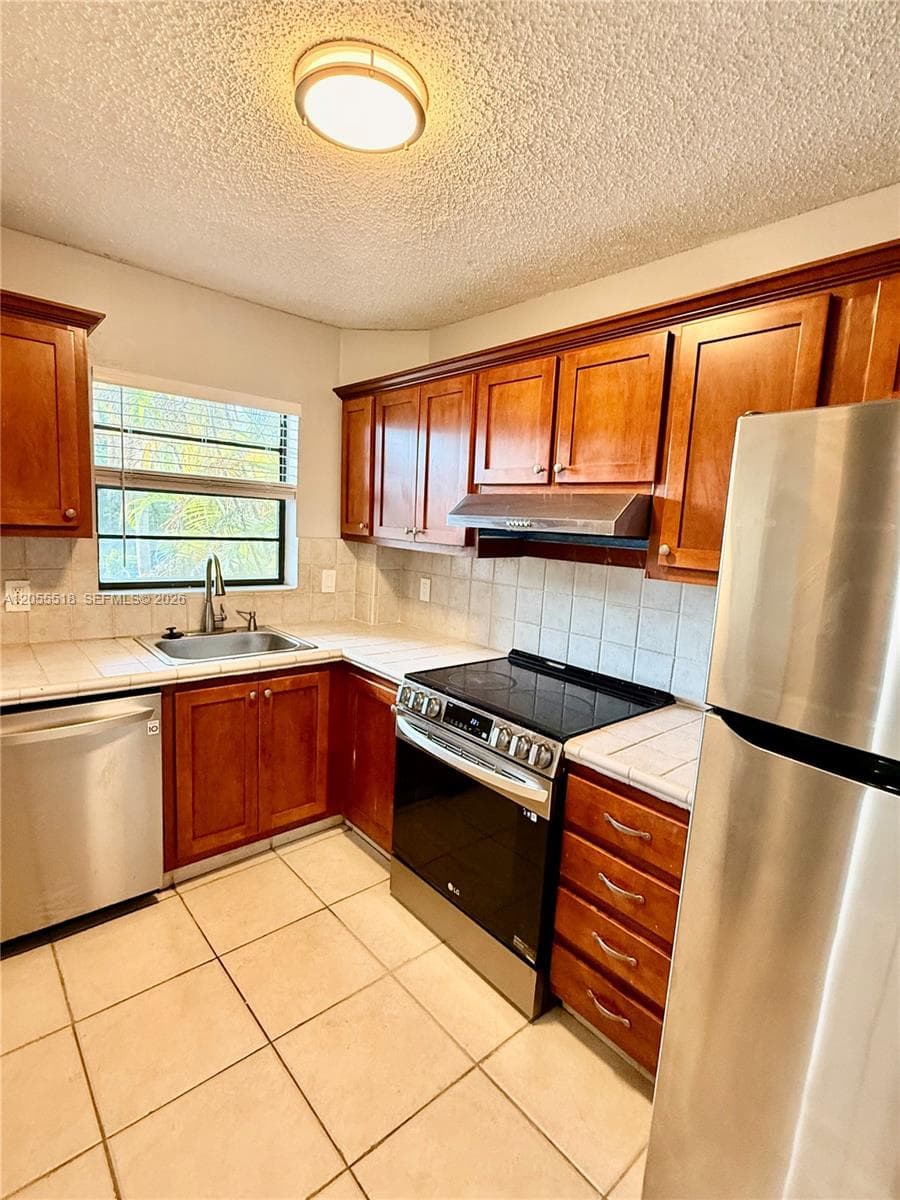 200 Jacaranda Country Club Dr # 4B, Plantation, FL 33324 photo 5