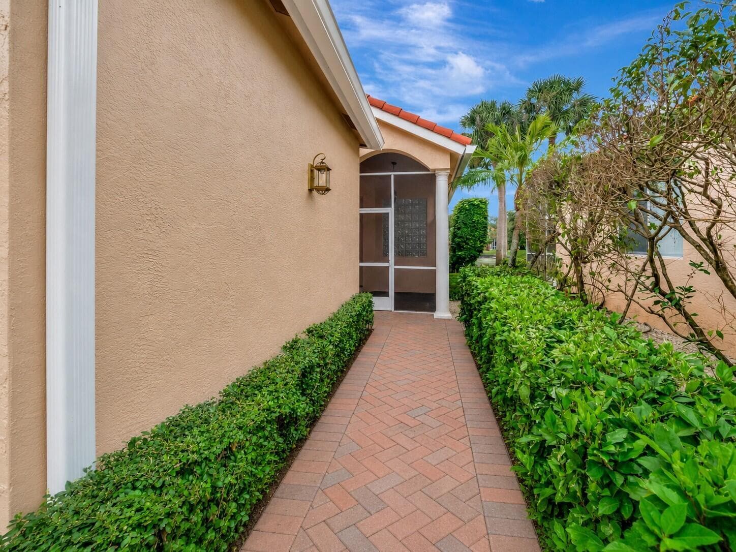11081 Springbrook Circle, Boynton Beach, FL 33437 photo 2
