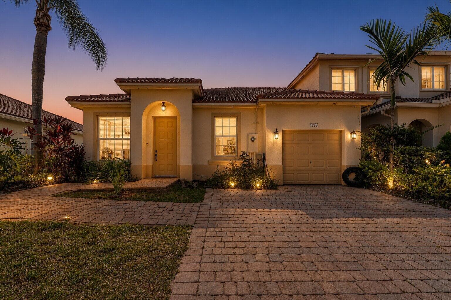 1723 NW 78TH Way # 1723, Pembroke Pines, FL 33024