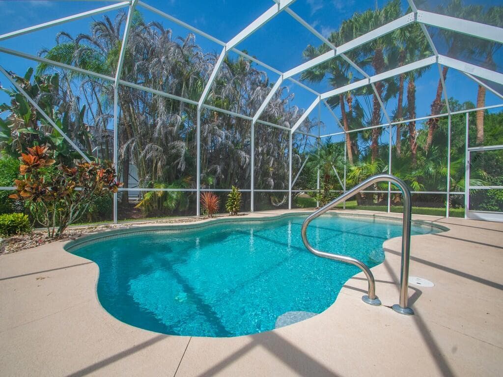6566 35th Place, Vero Beach, FL 32966 photo 2