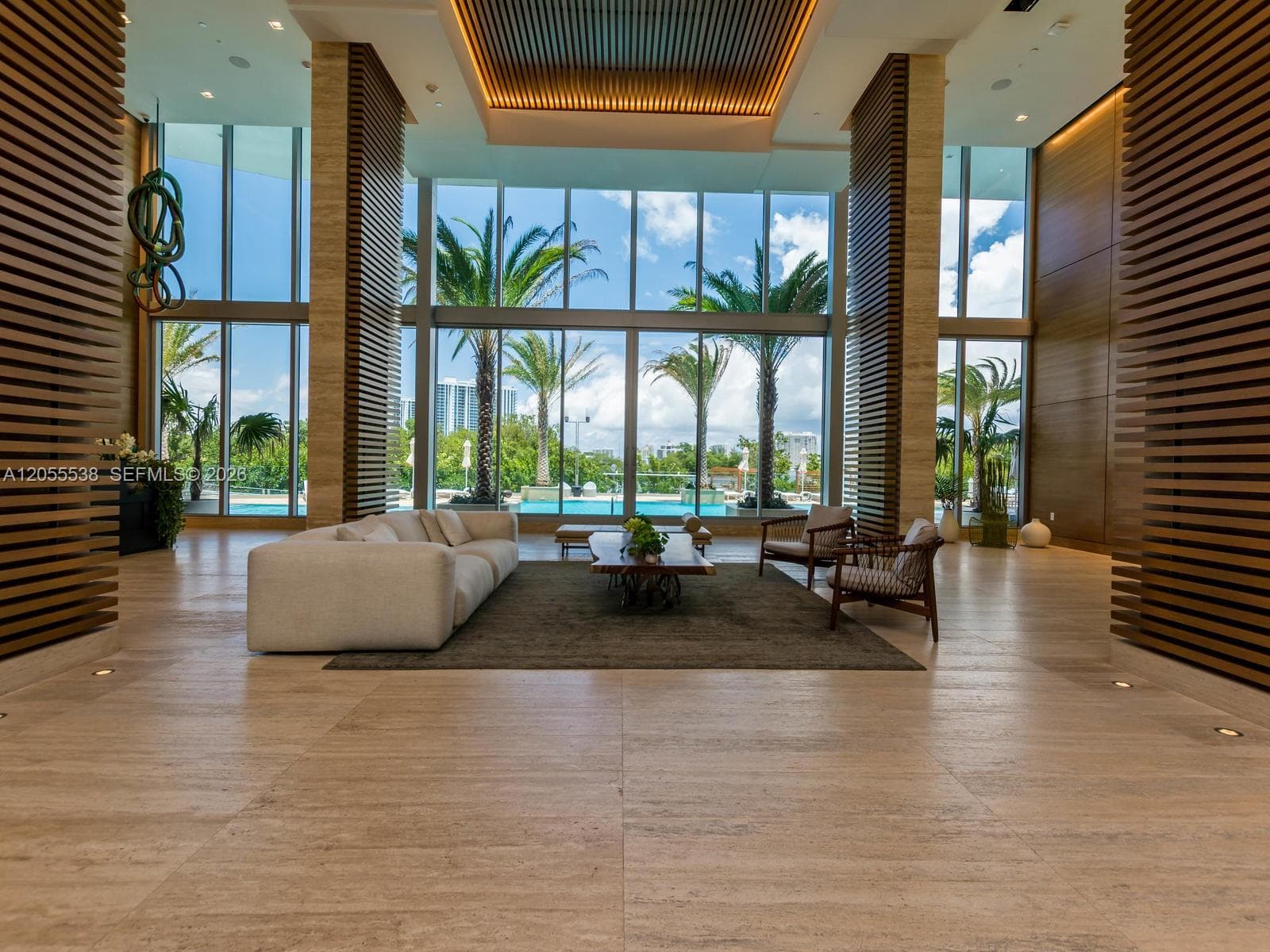 16385 Biscayne Blvd # 1103, North Miami Beach, FL 33160 photo 4