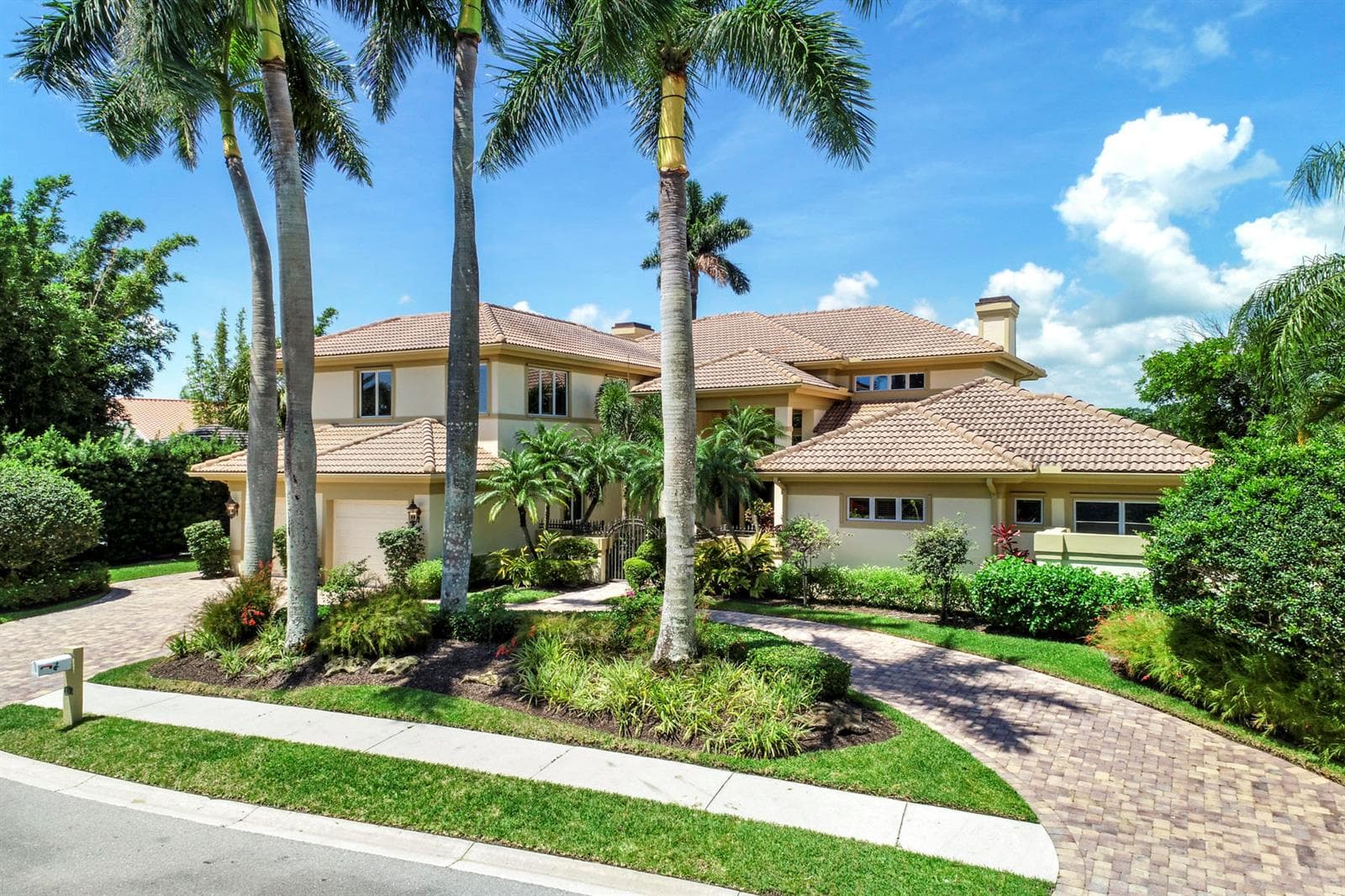 114 Sota Drive, Jupiter, FL 33458 photo 3