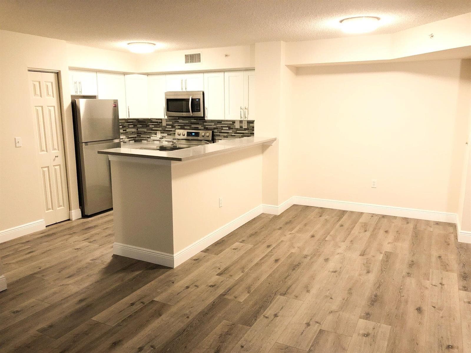 7808 SONOMA SPRINGS Circle # 203, Lake Worth, FL 33463 photo 2