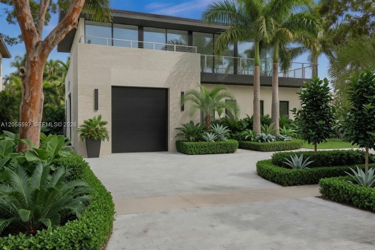 13045 Coronado Ter, North Miami, FL 33181 photo 2