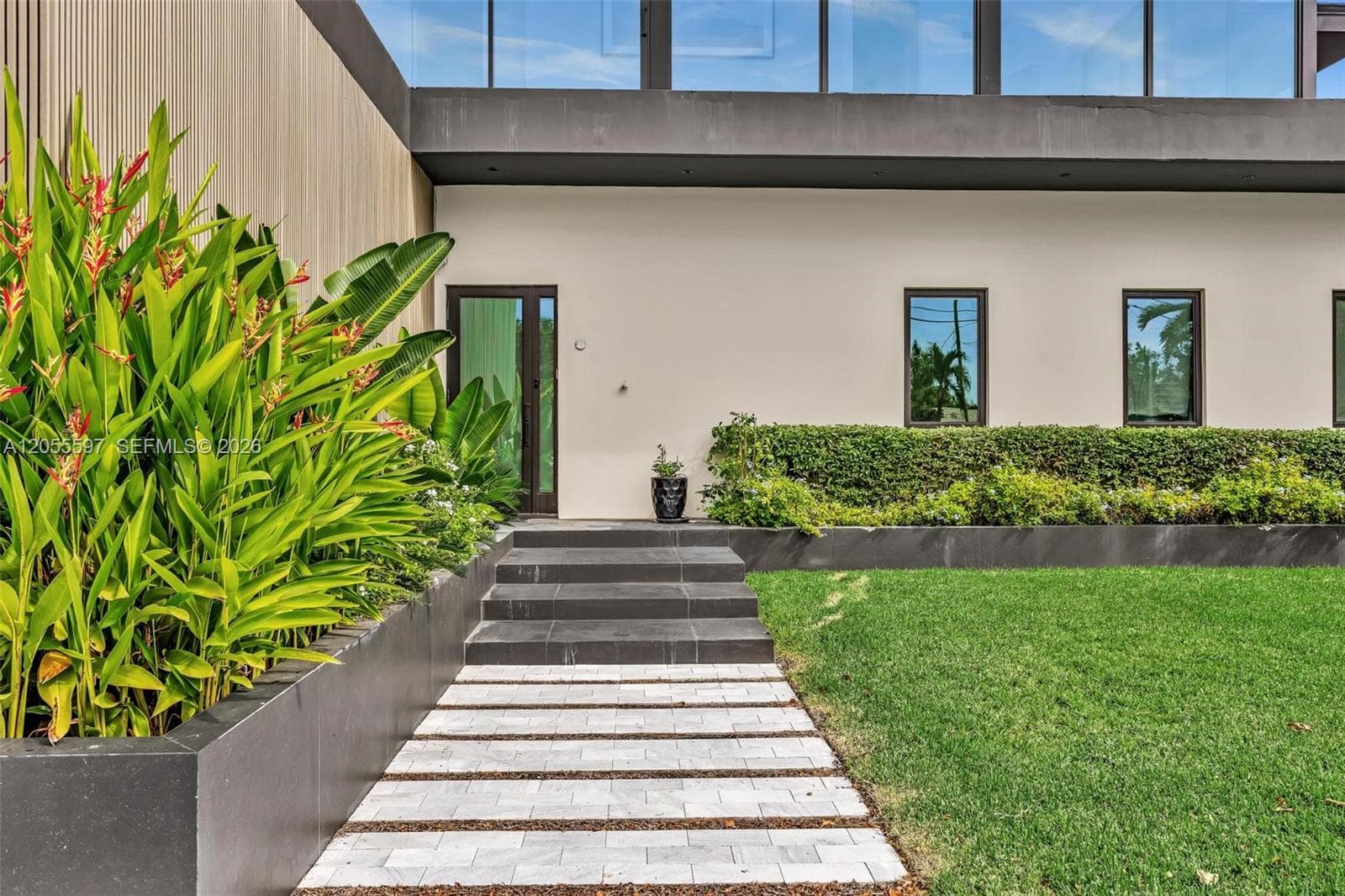 13045 Coronado Ter, North Miami, FL 33181 photo 4