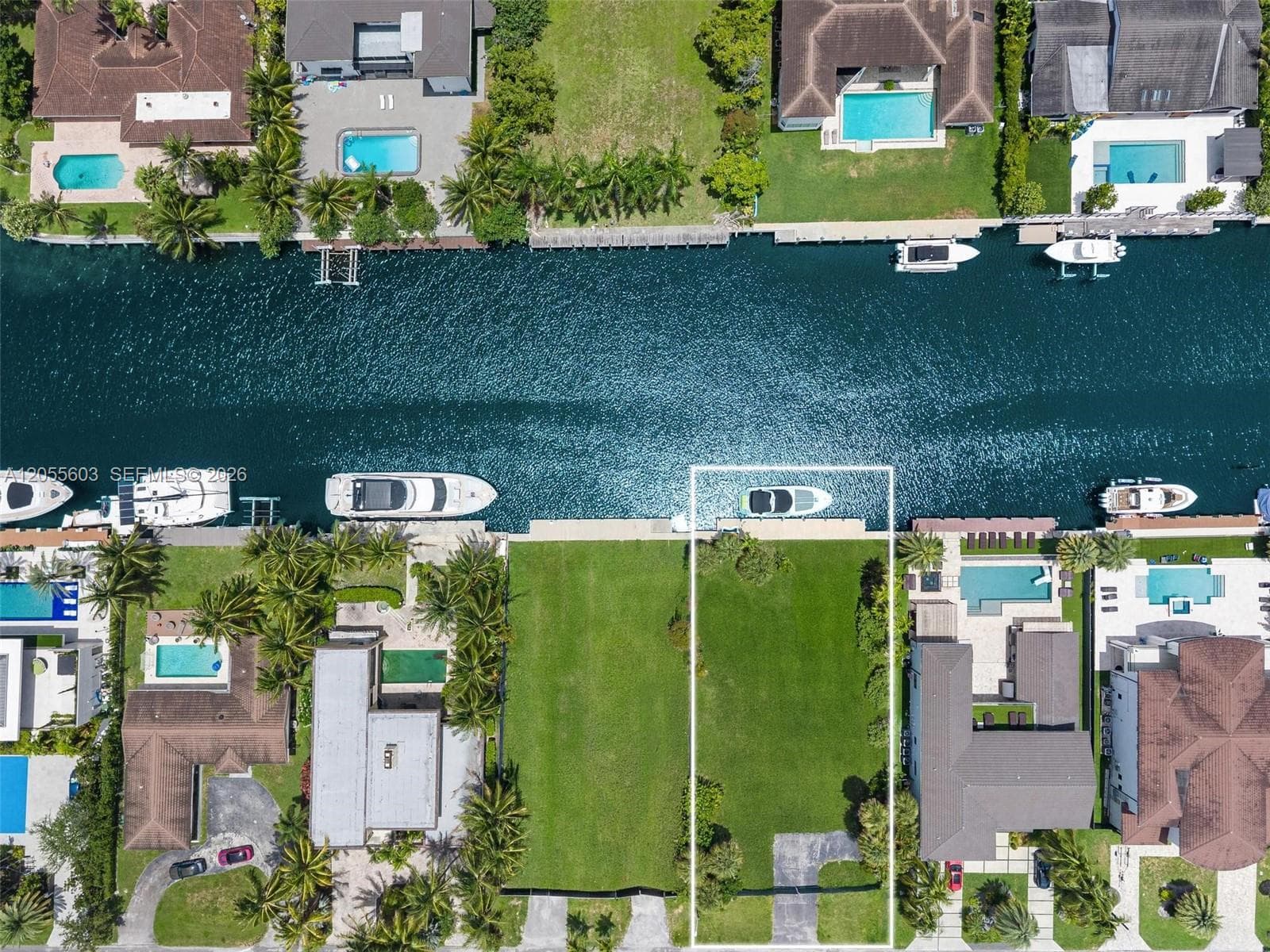 460 Holiday Dr, Hallandale Beach, FL 33009 photo 2