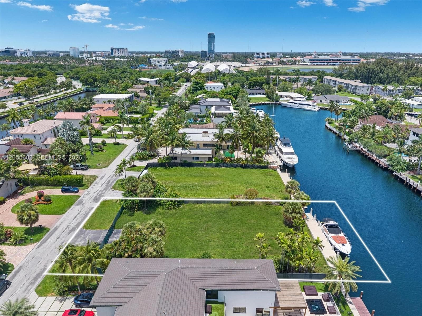 460 Holiday Dr, Hallandale Beach, FL 33009 photo 4