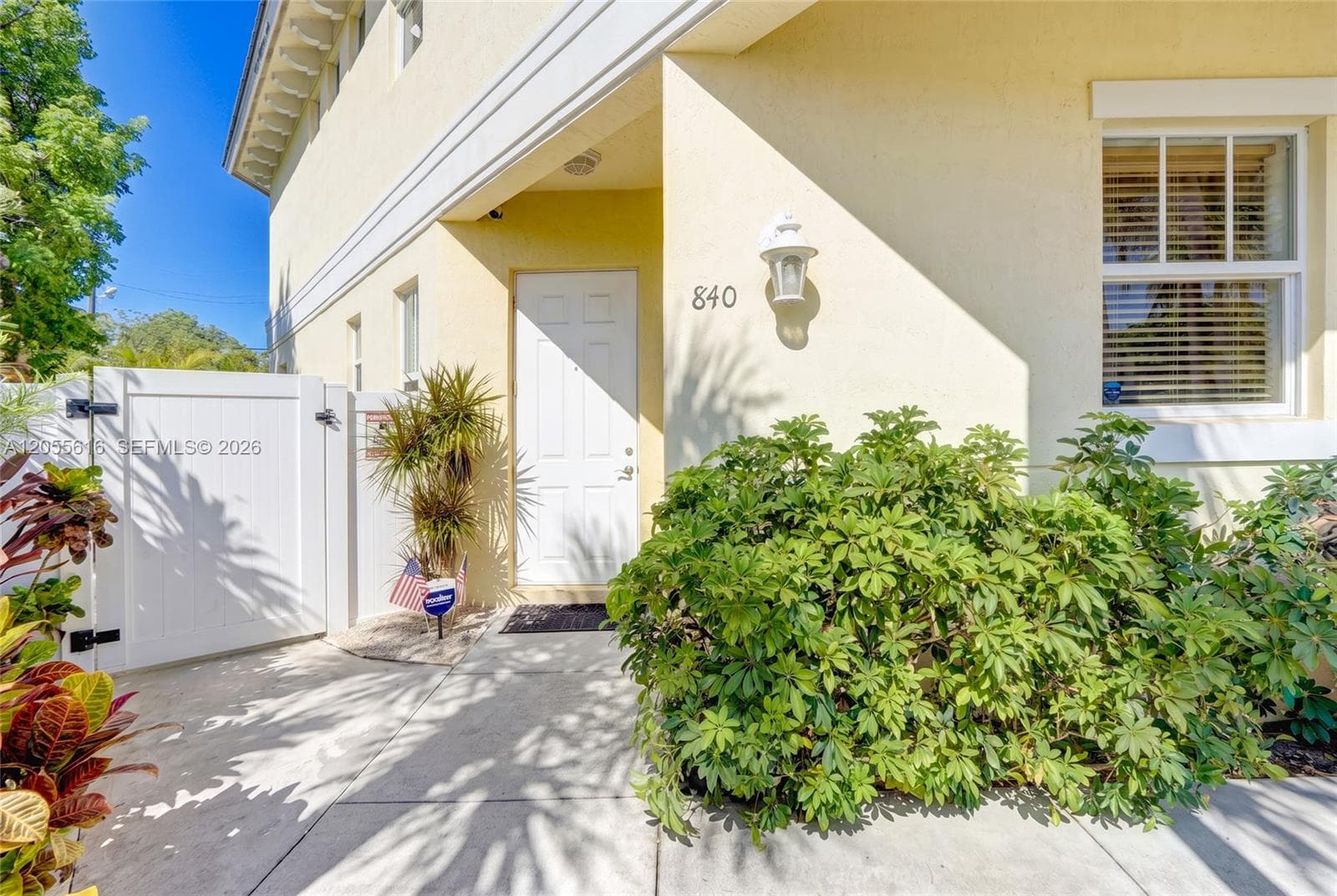 840 NE 14th Pl, Fort Lauderdale, FL 33304 photo 2