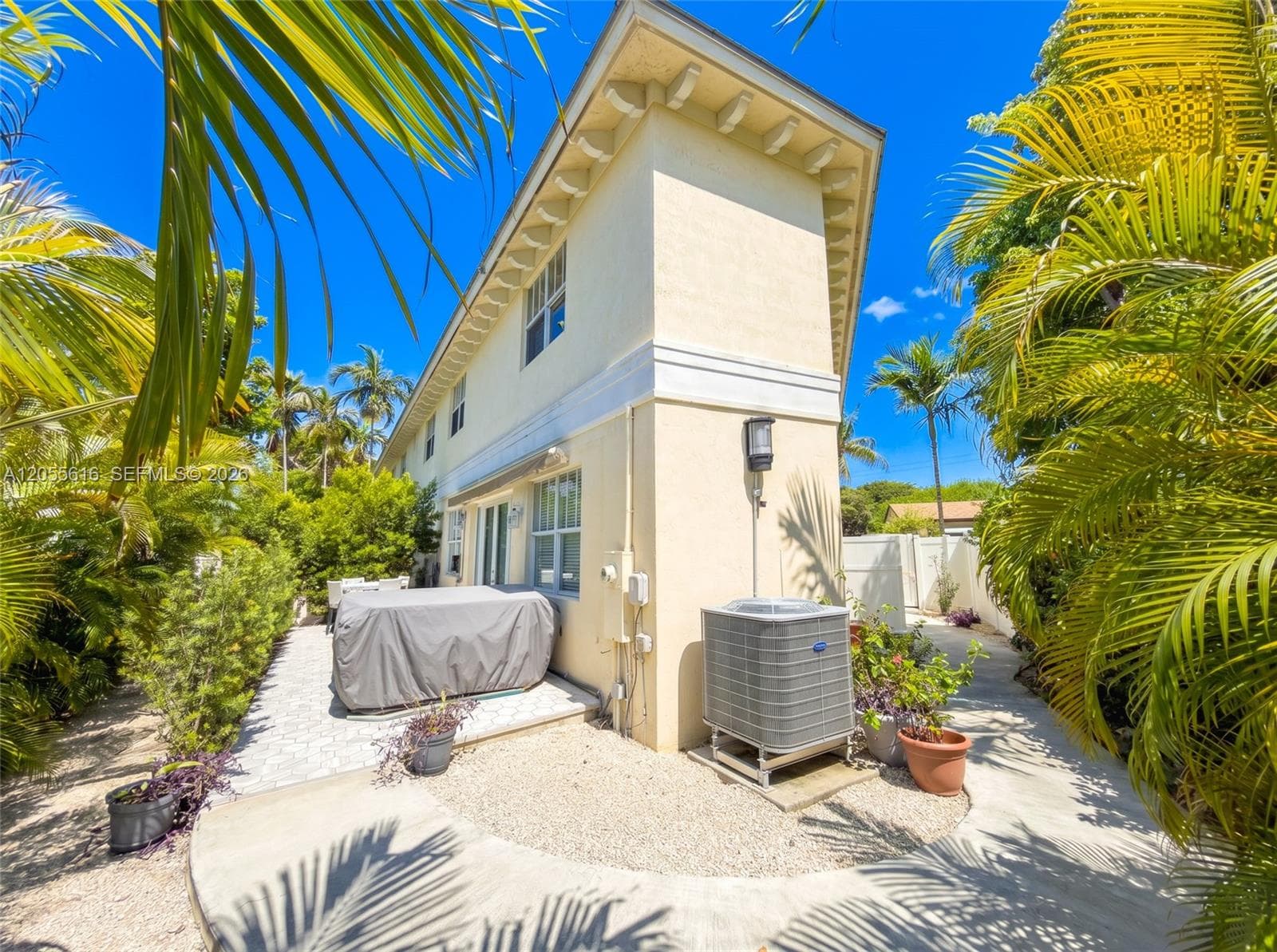 840 NE 14th Pl, Fort Lauderdale, FL 33304 photo 4