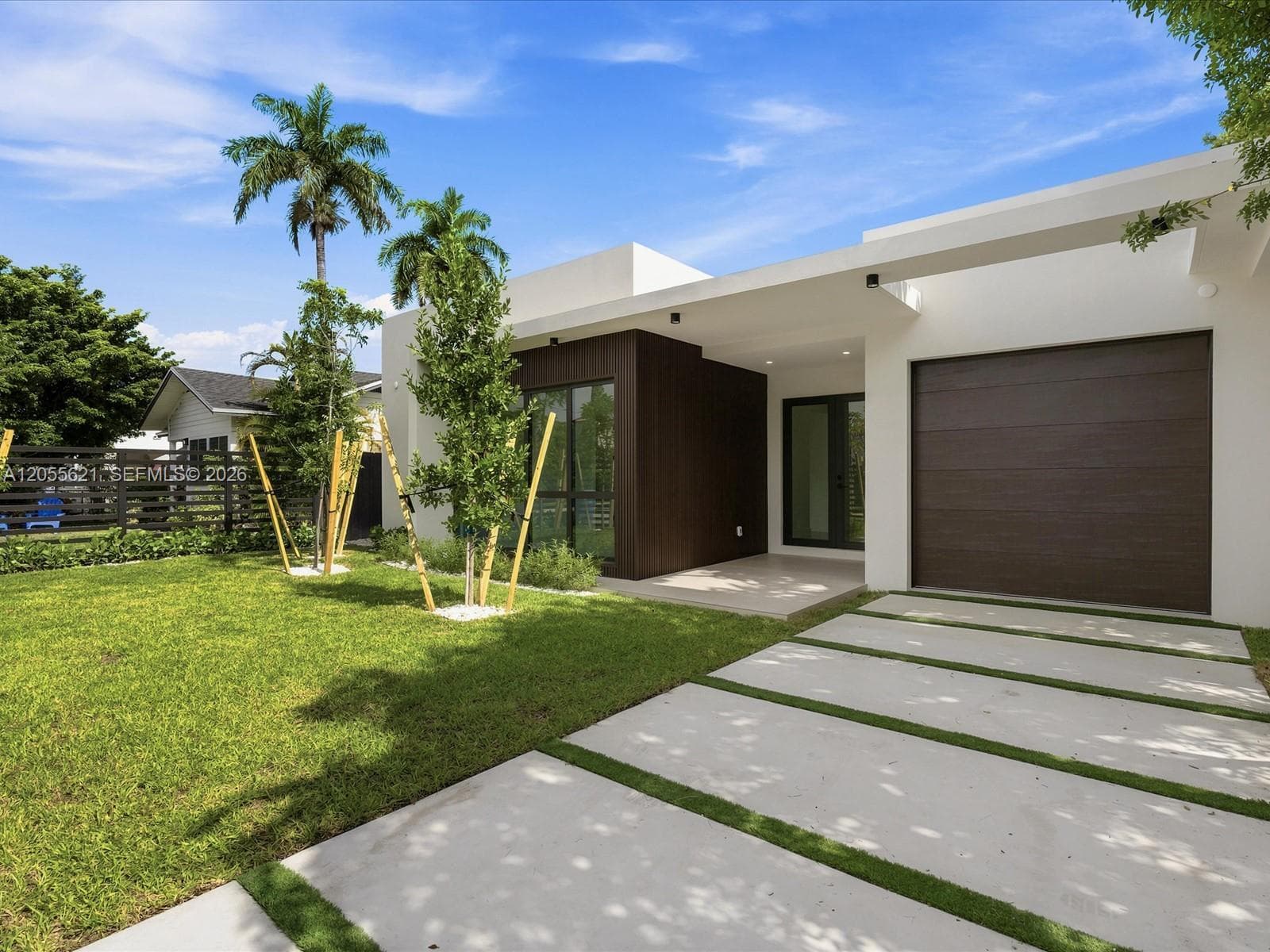 1621 SW 11th Ter, Miami, FL 33135 photo 2