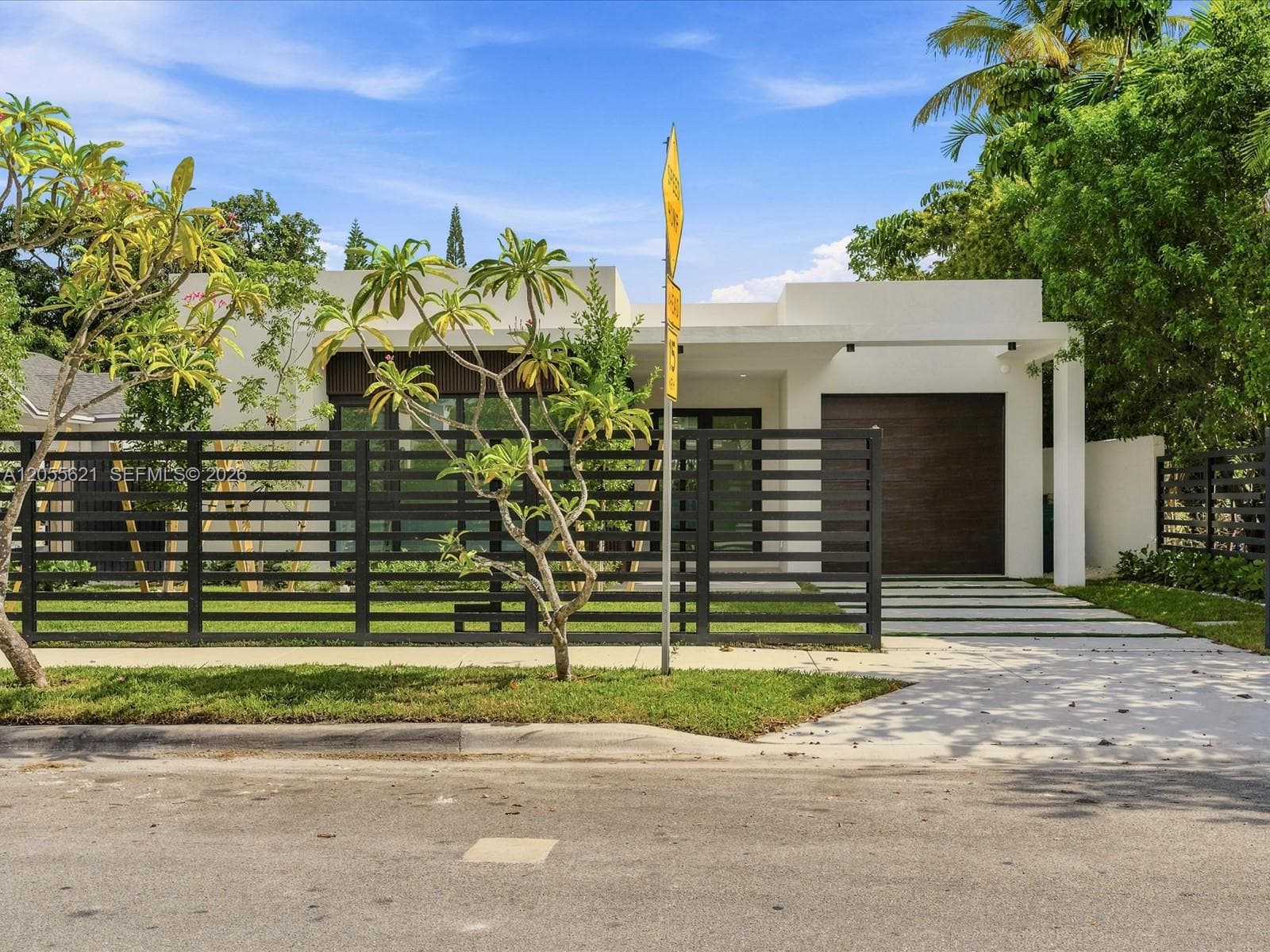 1621 SW 11th Ter, Miami, FL 33135 photo 3
