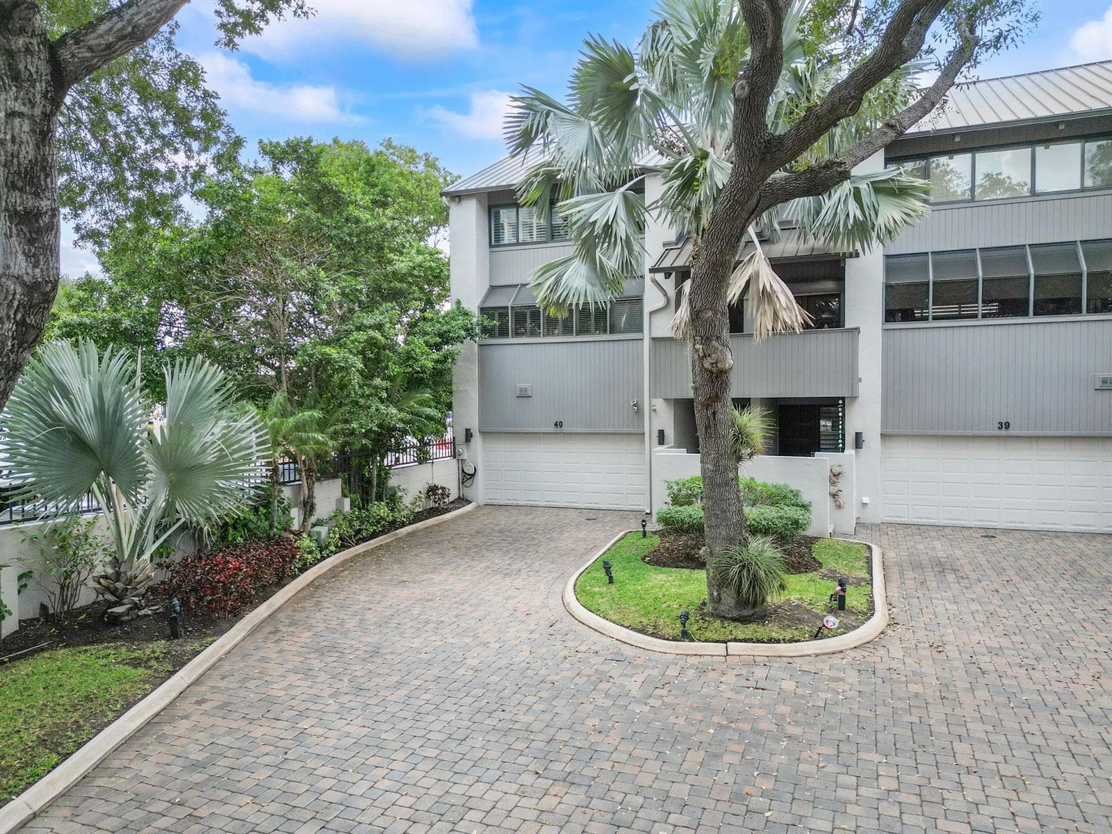 40 Portside Drive, Fort Lauderdale, FL 33316 photo 3