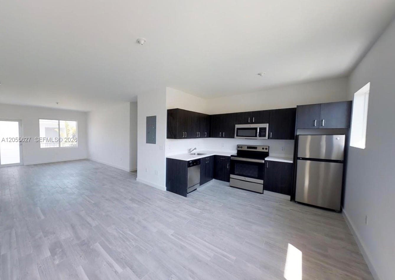 321 S Shore Dr # 12, Miami Beach, FL 33141 photo 3