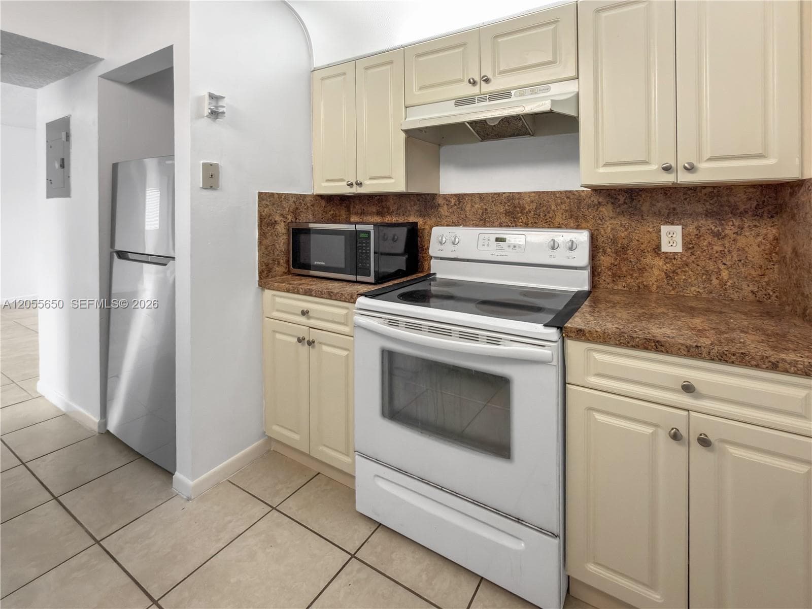 8260 SW 210th St # 309, Cutler Bay, FL 33189 photo 4