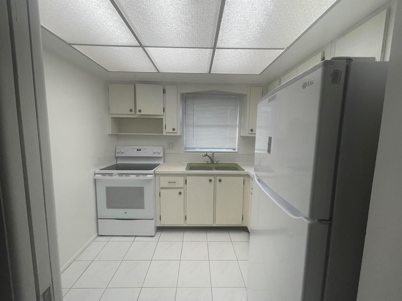 2676 DUDLEY Drive E # B, West Palm Beach, FL 33415 photo 4