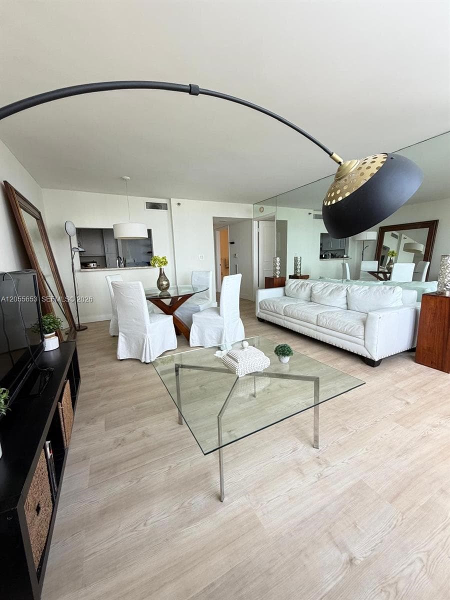 540 Brickell Key Dr # 1418, Miami, FL 33131 photo 2