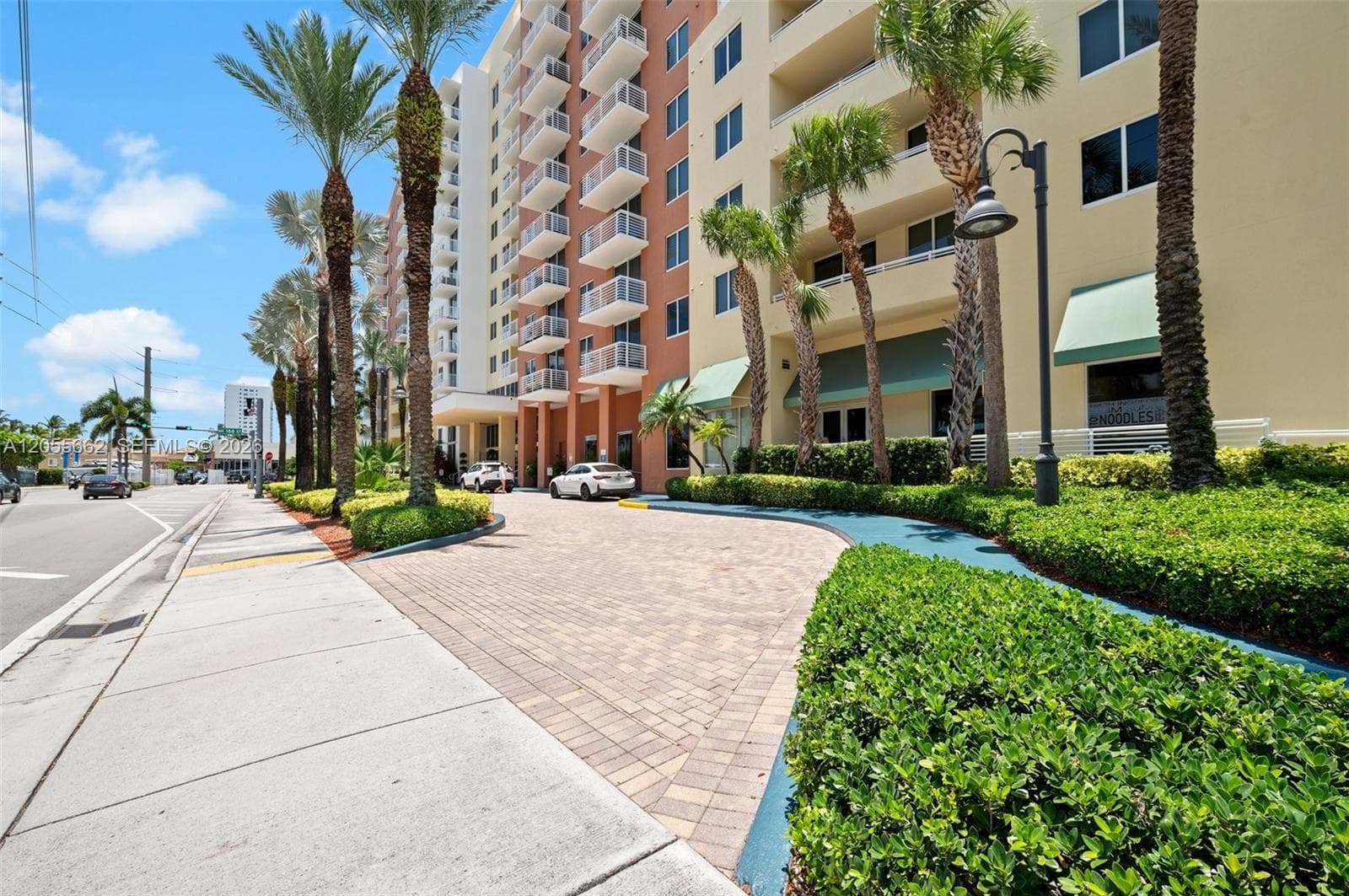 18800 NE 29th Ave # 708, Aventura, FL 33180 photo 2