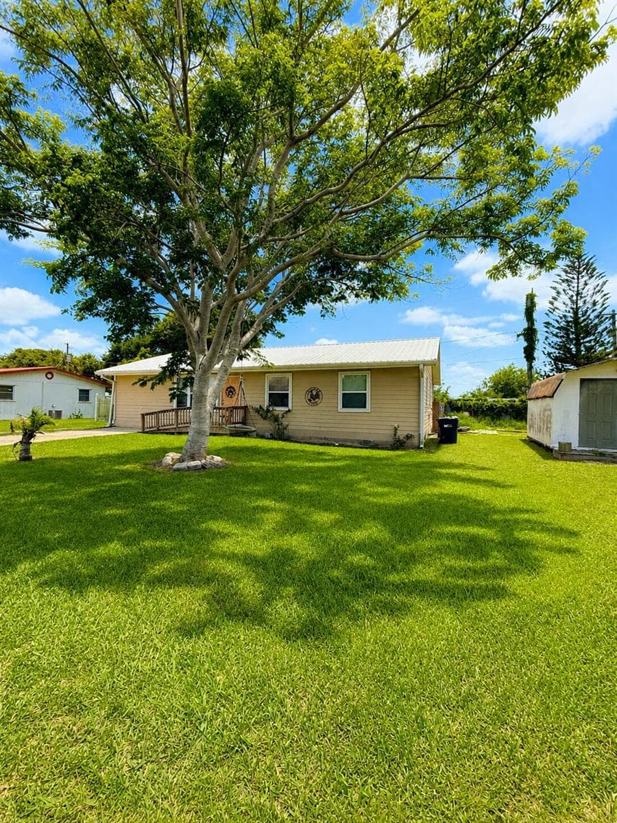 91 SW 21st Terrace, Okeechobee, FL 34974 photo 2