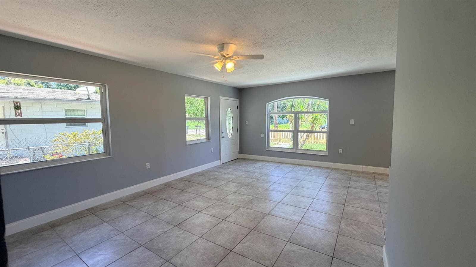 607 N 19th Street, Fort Pierce, FL 34950 photo 3