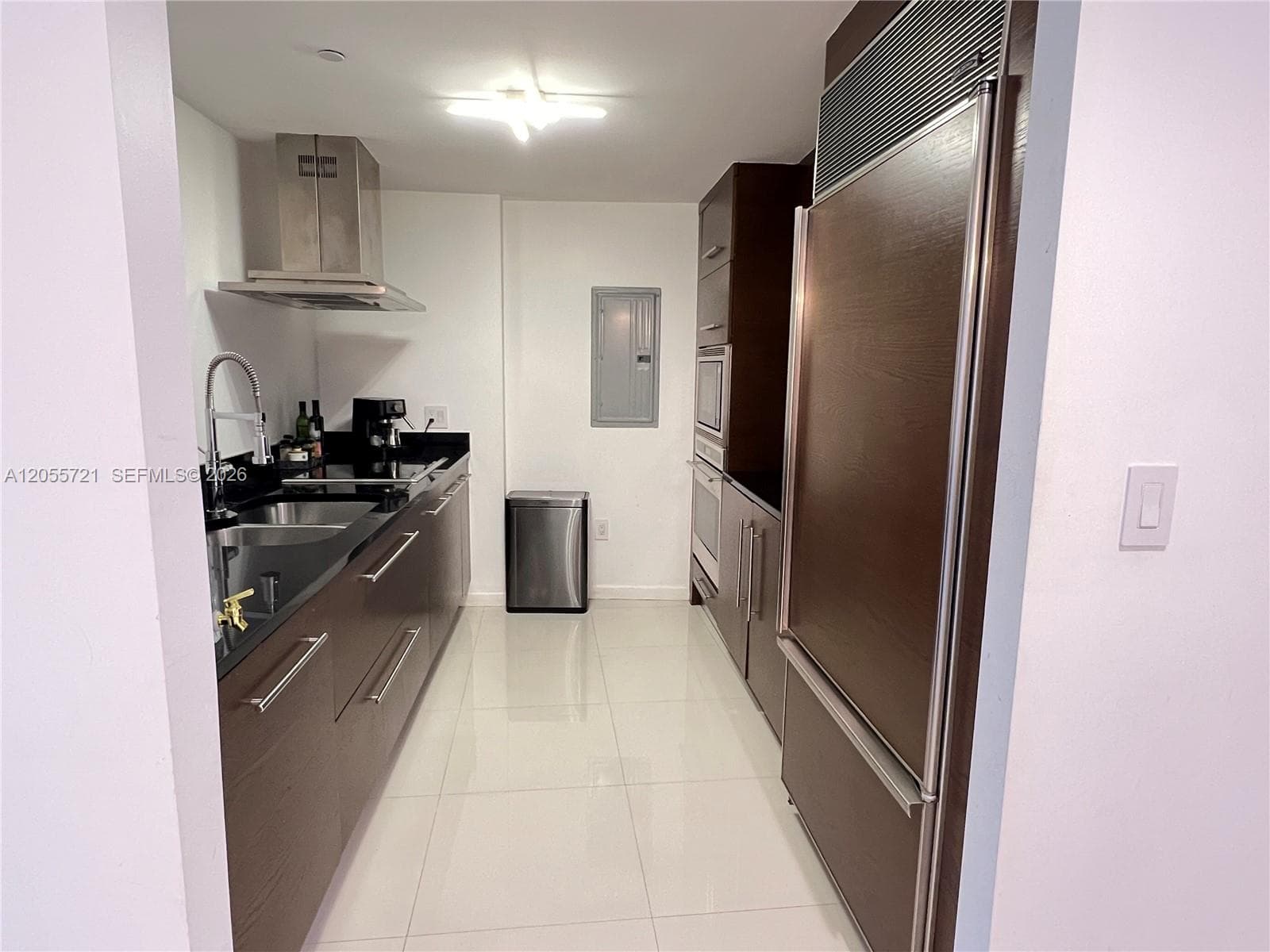 495 Brickell Ave # BAY406, Miami, FL 33131 photo 3