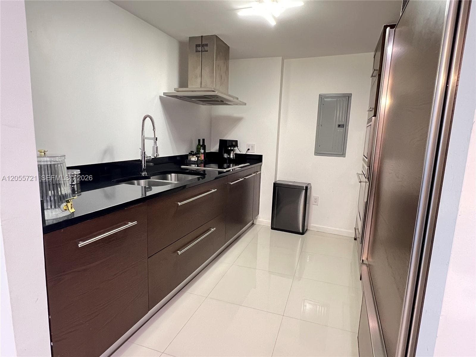 495 Brickell Ave # BAY406, Miami, FL 33131 photo 4