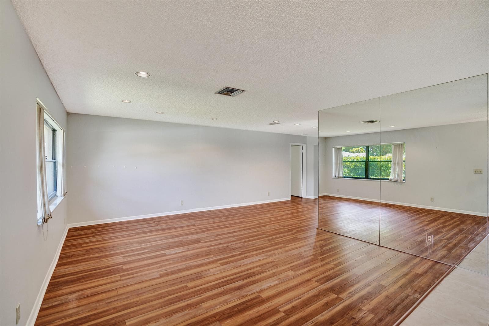 738 NW 24TH Avenue, Delray Beach, FL 33445 photo 4
