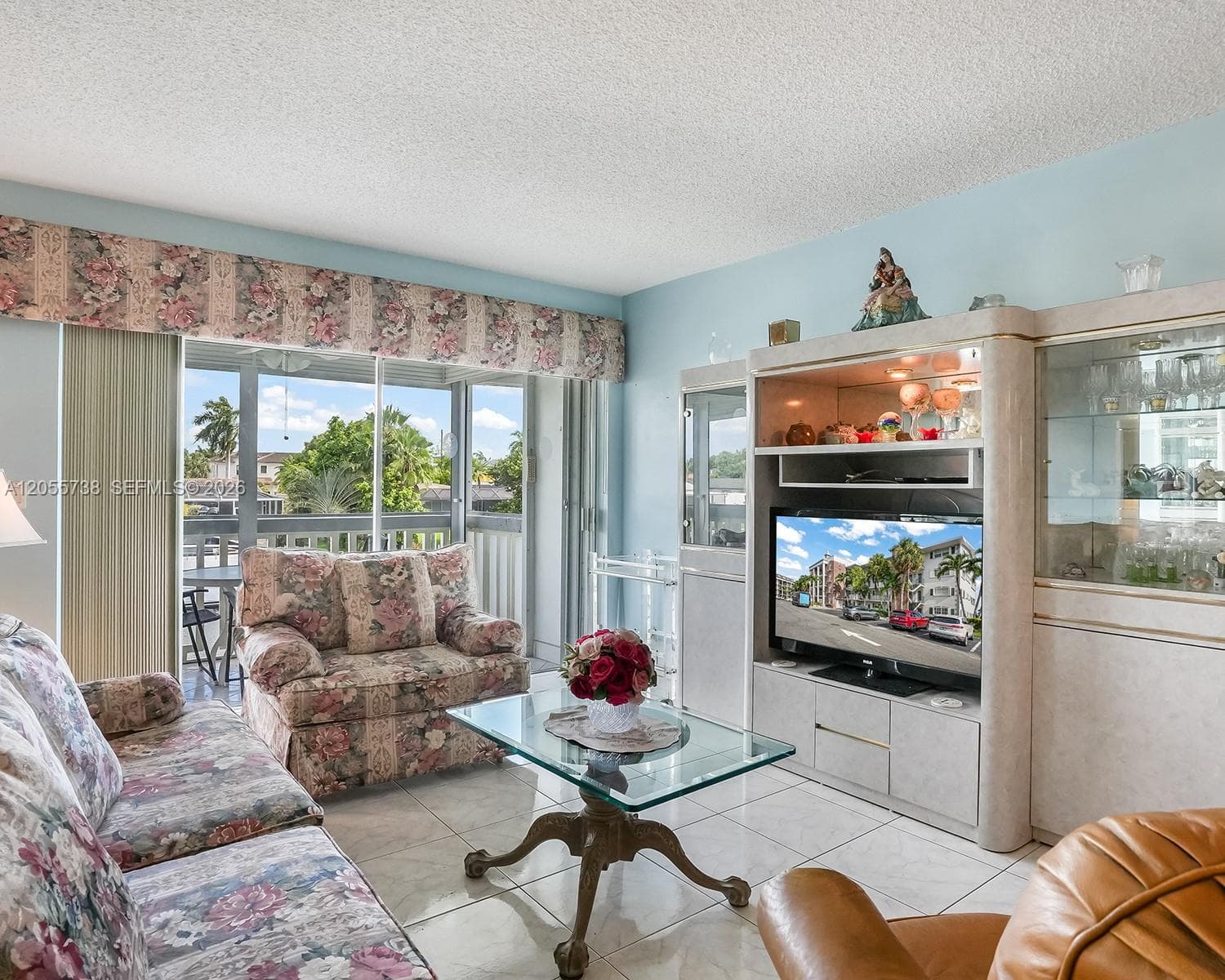 455 Paradise Isle Blvd # 207, Hallandale Beach, FL 33009 photo 5