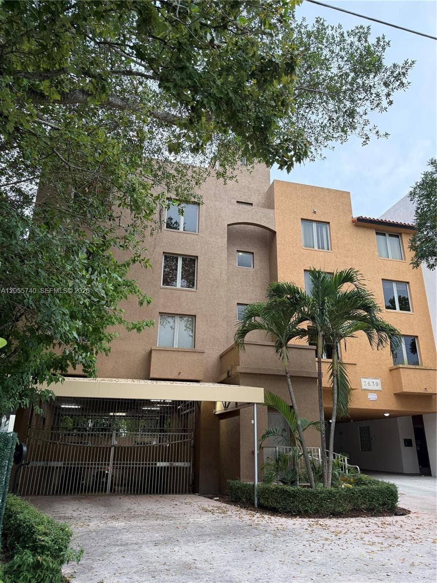 2630 SW 28th St # 33, Miami, FL 33133 photo 2