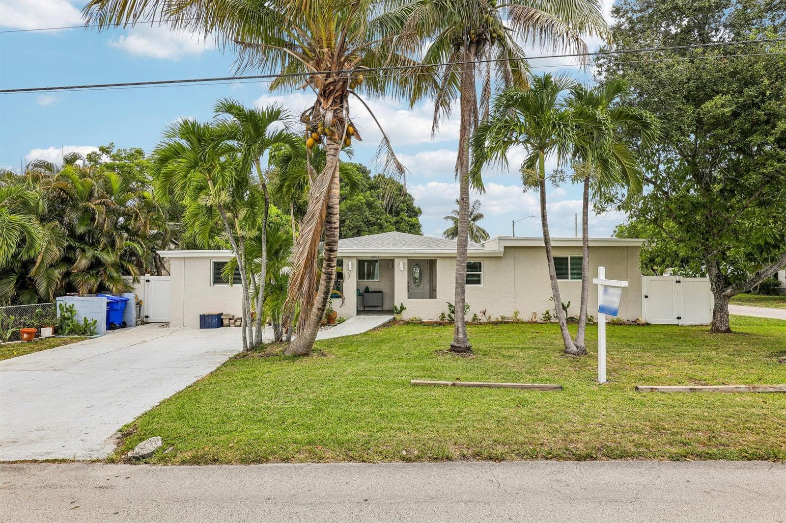 2001 N 22ND Avenue, Hollywood, FL 33020