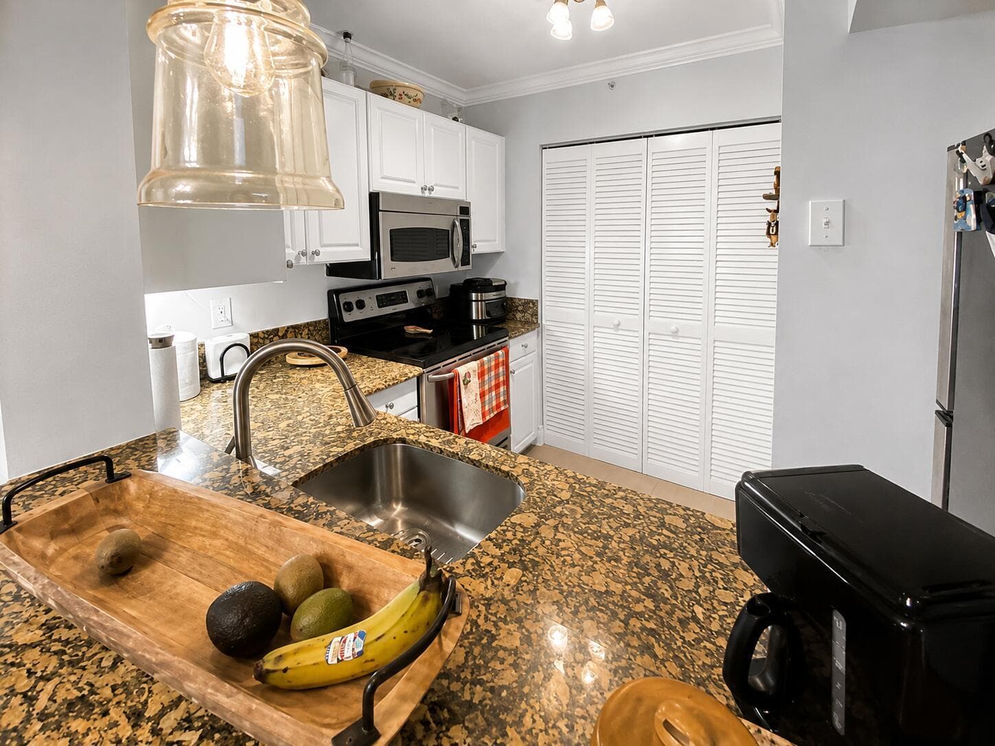 2721 Ocean Club Boulevard # 304, Hollywood, FL 33019 photo 3