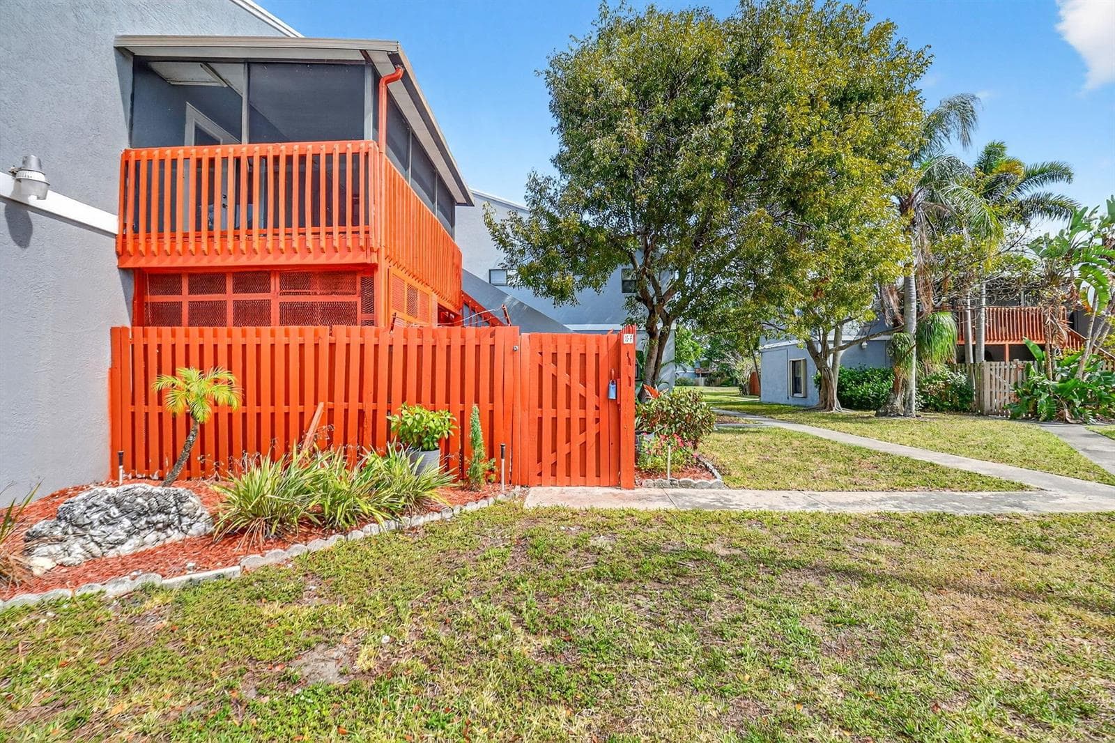 18 CROSSINGS Circle # F, Boynton Beach, FL 33435 photo 2
