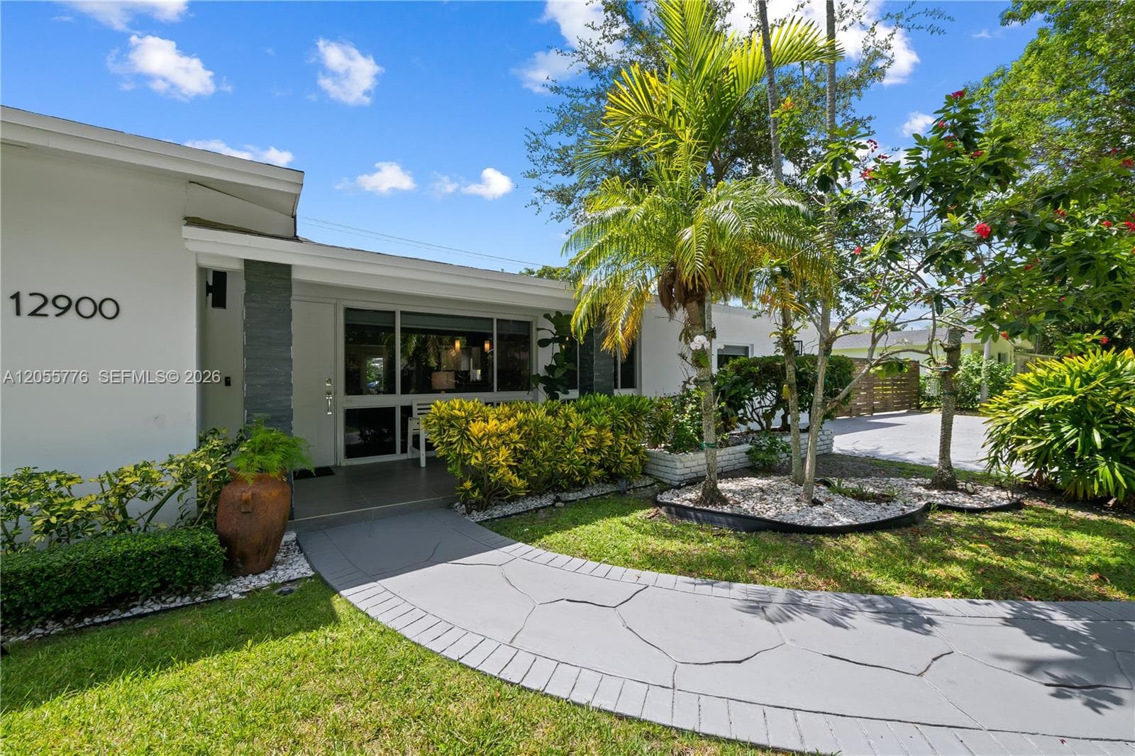 12900 SW 82nd Pl, Pinecrest, FL 33156 photo 2