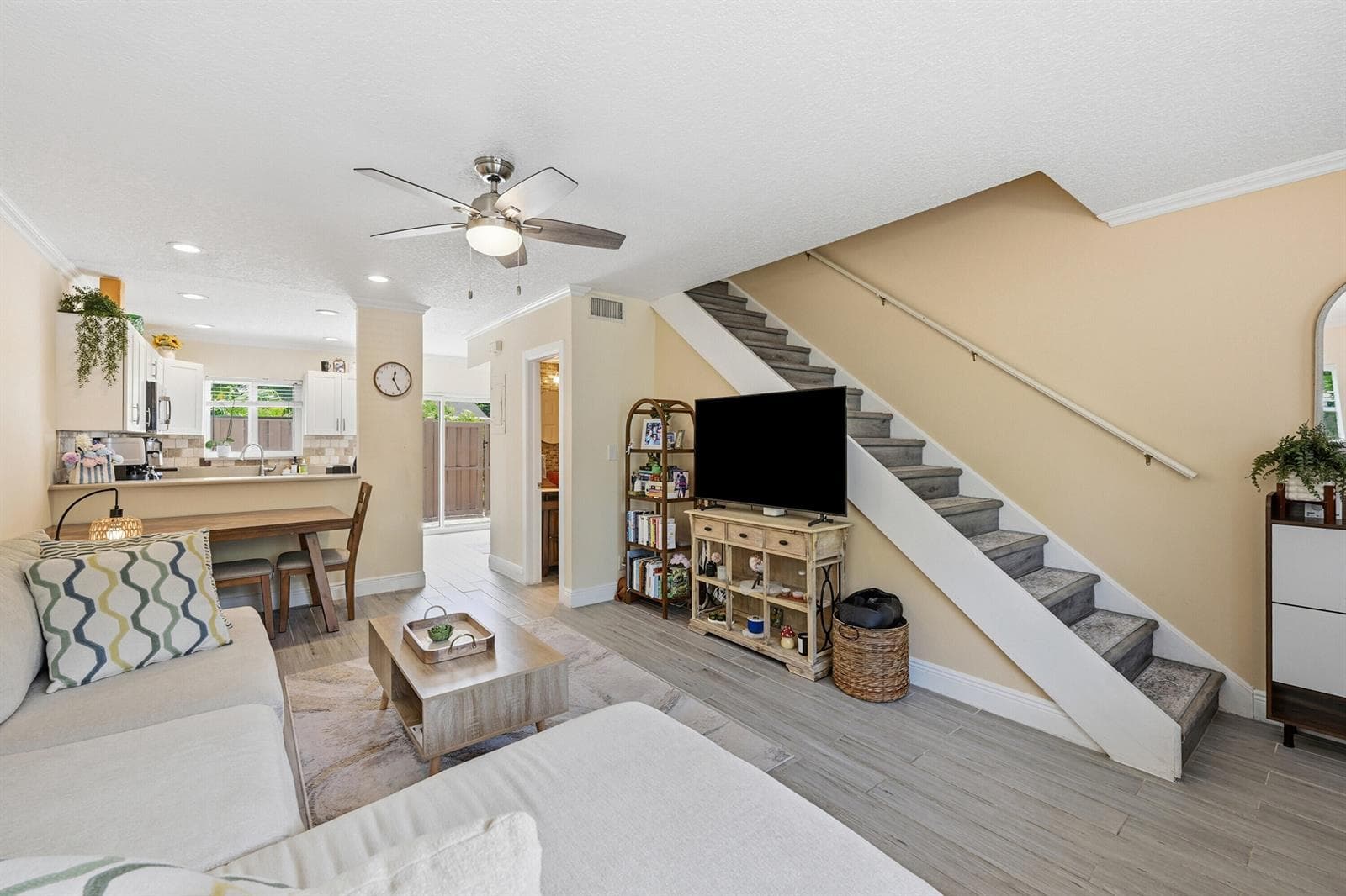 47 NE 20th Court # 1H, Wilton Manors, FL 33305 photo 2