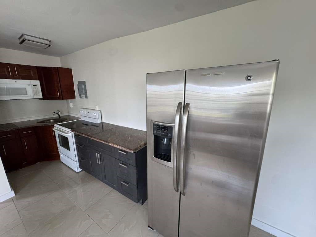 1042 Foster Road # 1-2, Hallandale Beach, FL 33009 photo 2