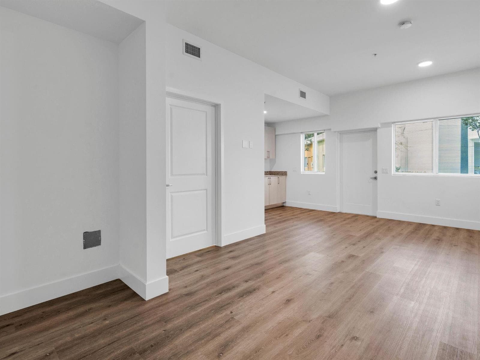 2130 NW 37th Street, Miami, FL 33142 photo 3