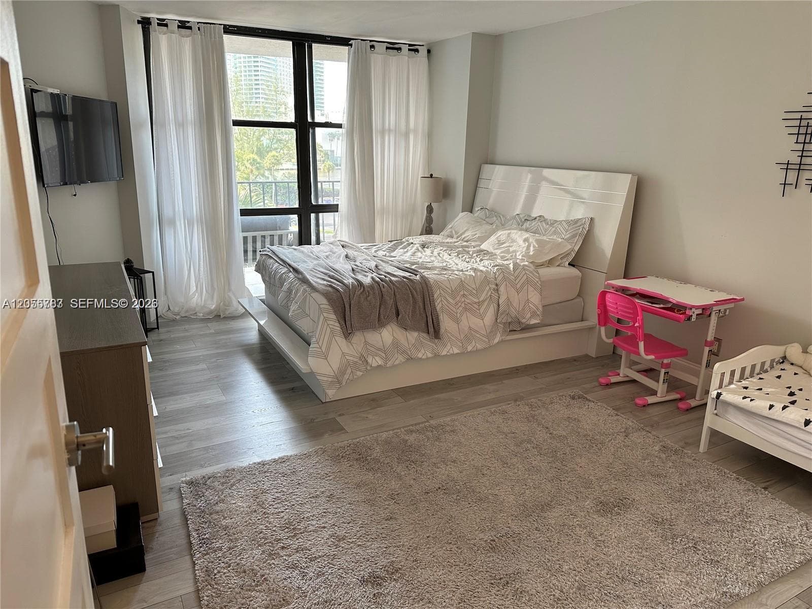 800 Parkview Dr # 412, Hallandale Beach, FL 33009 photo 4