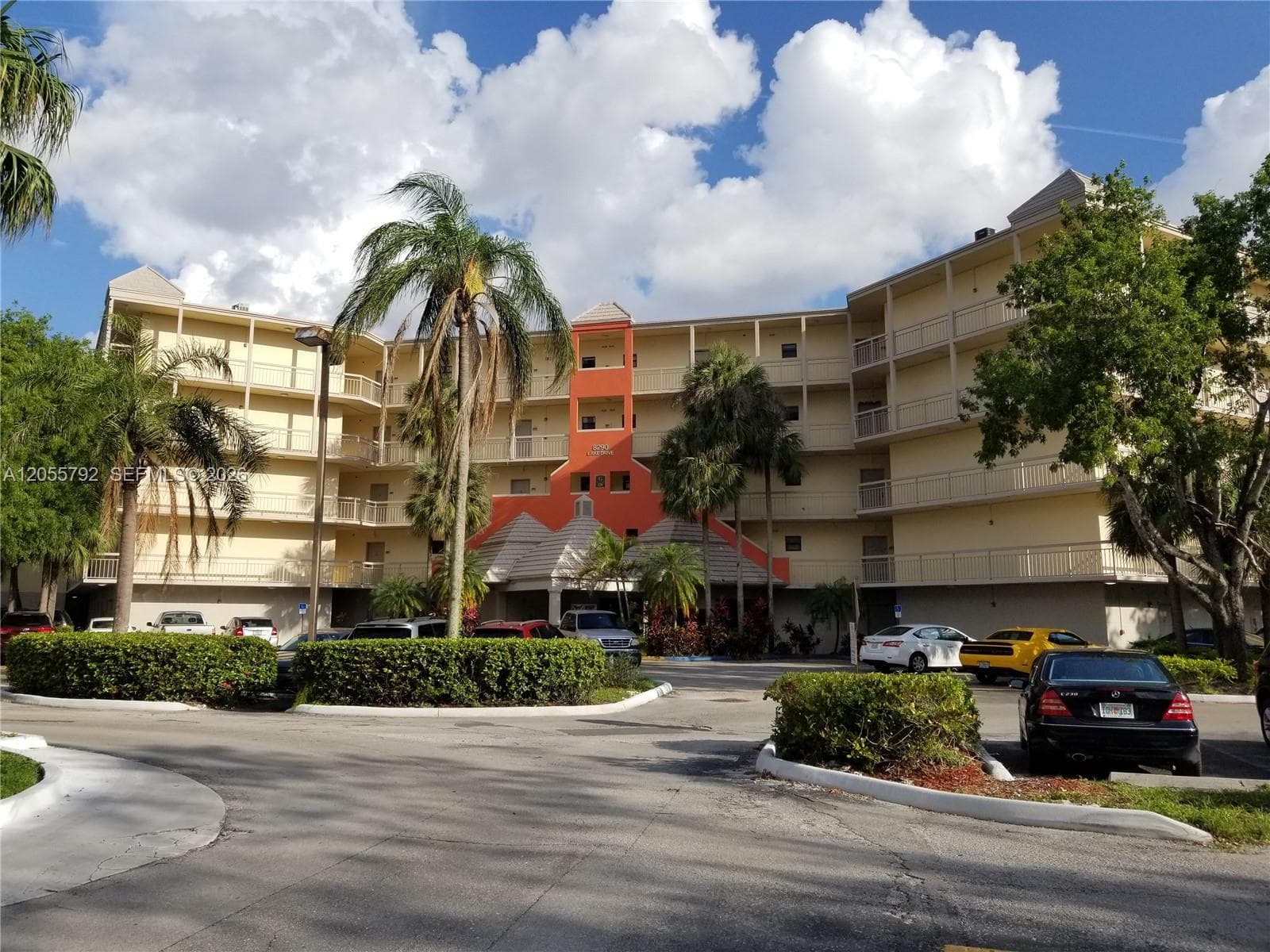 8290 Lake Dr # 440, Doral, FL 33166 photo 2