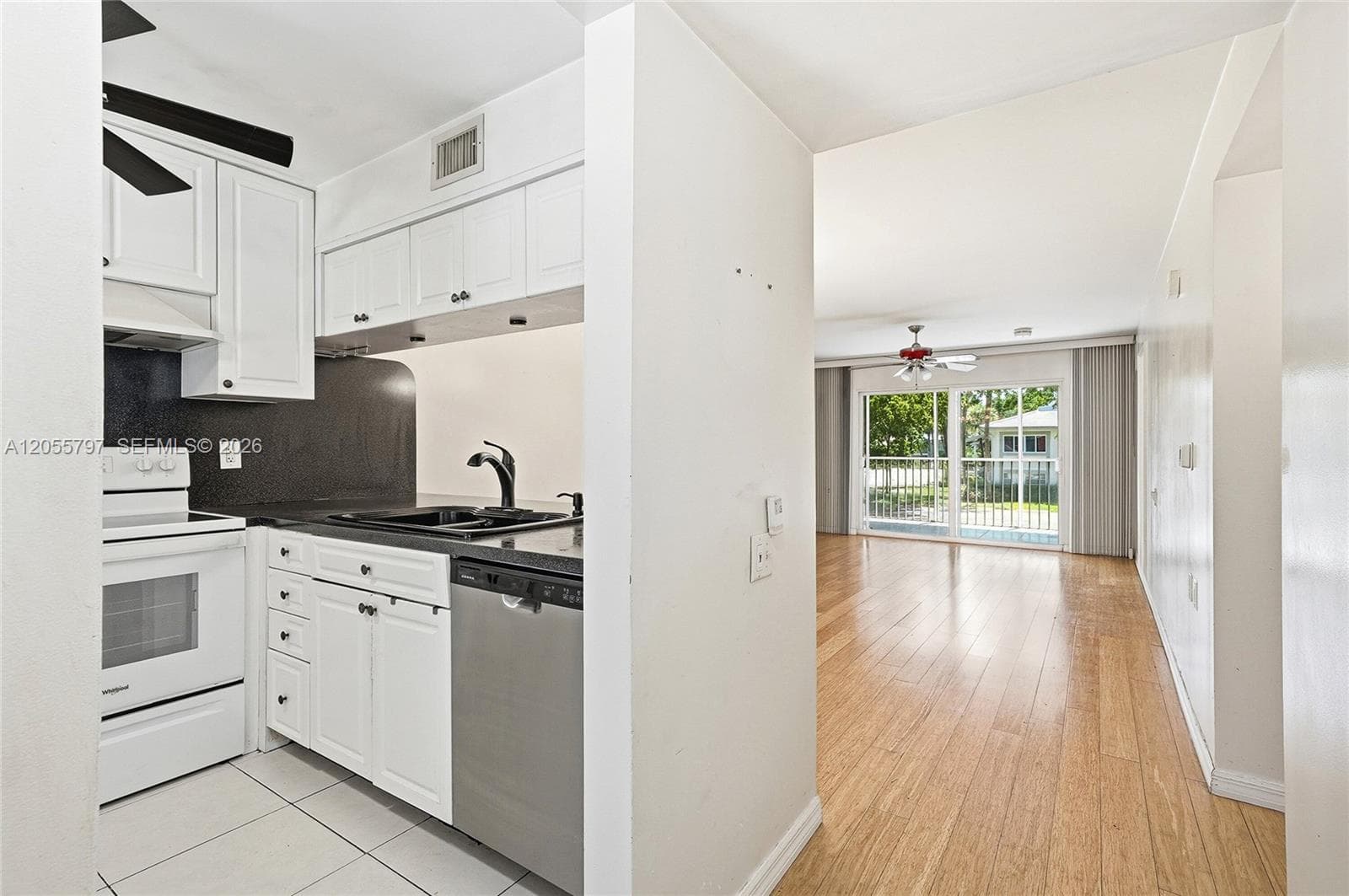 1105 Bahama Bnd # F2, Coconut Creek, FL 33066 photo 4