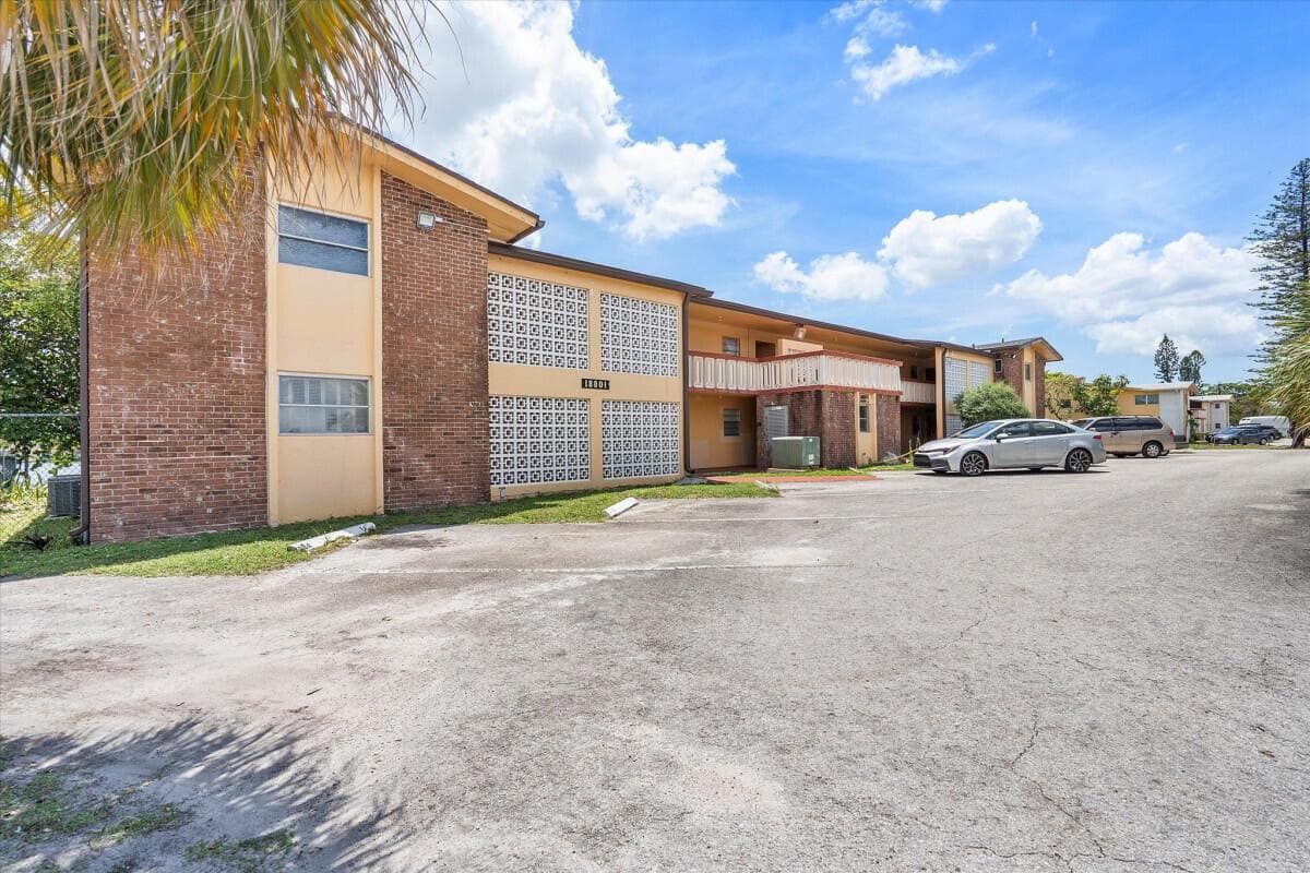 18801 NE 2ND Avenue # 1005, Miami, FL 33179 photo 5