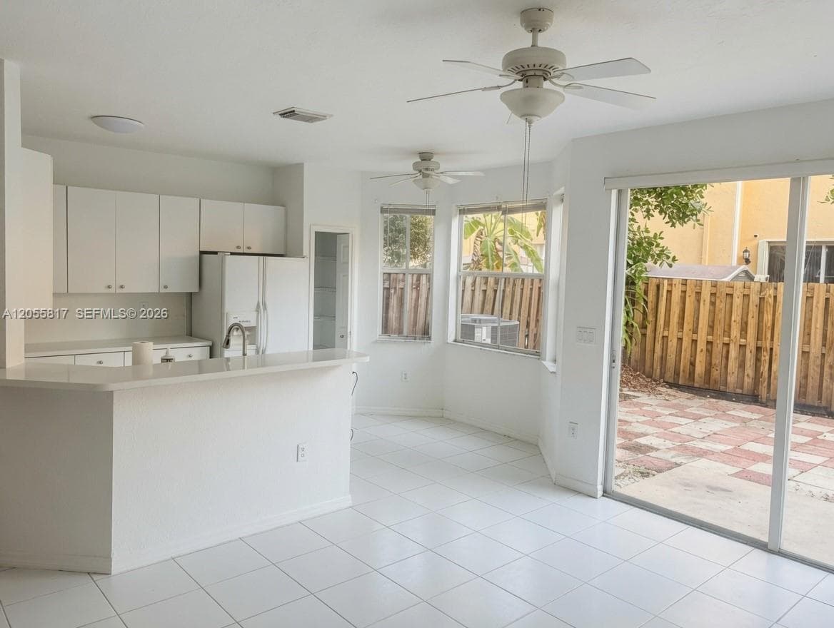 16654 SW 83rd Ln, Miami, FL 33193 photo 5