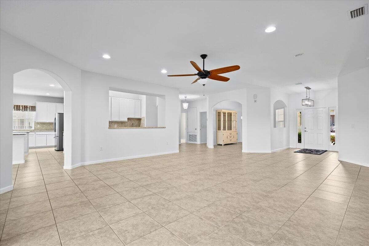 12158 SW AVENTINO Drive, Port St. Lucie, FL 34987 photo 5