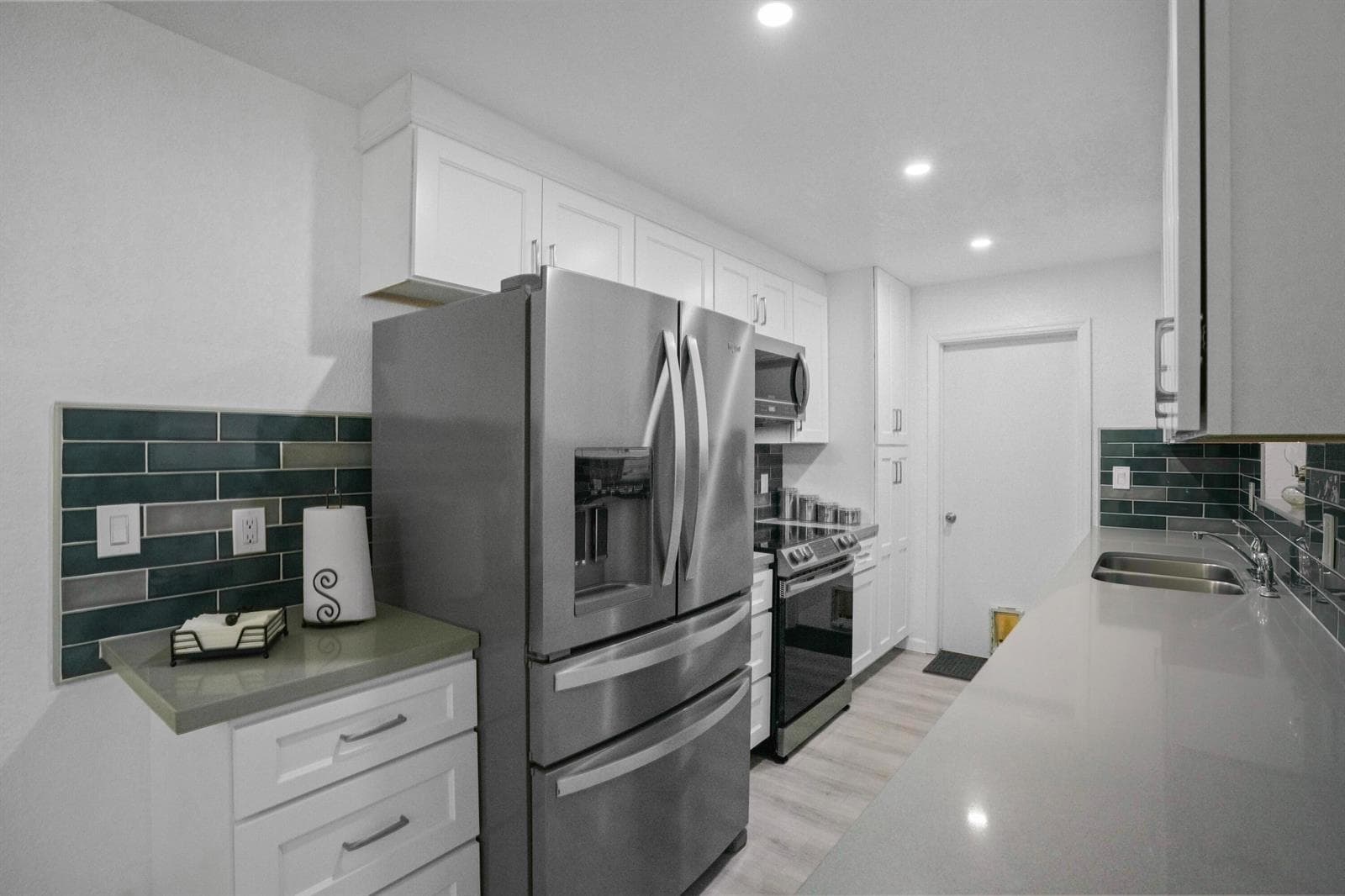 2270 SW 30TH Terrace, Fort Lauderdale, FL 33312 photo 2