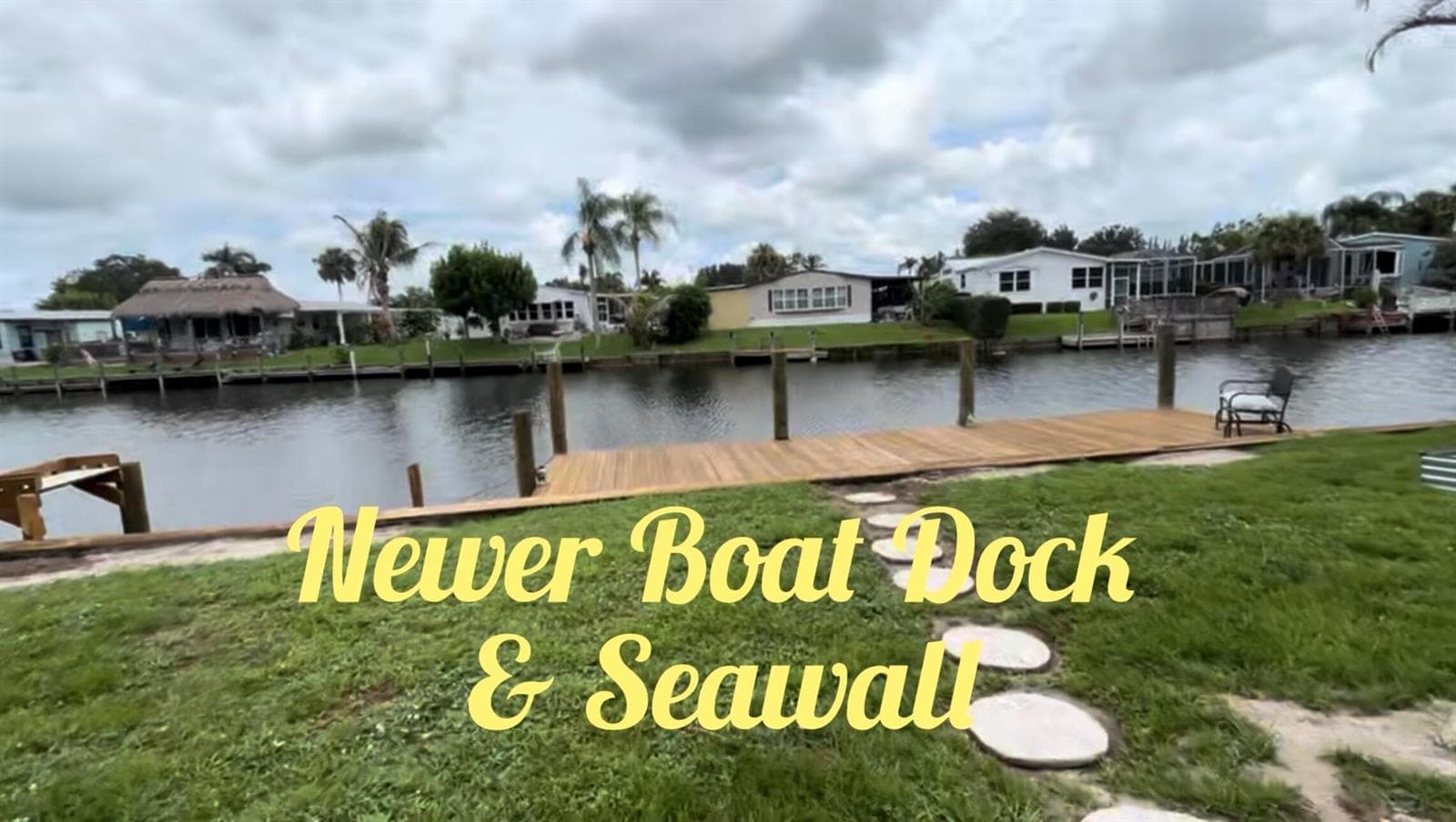 7882 SE PARADISE Drive, Stuart, FL 34997 photo 3